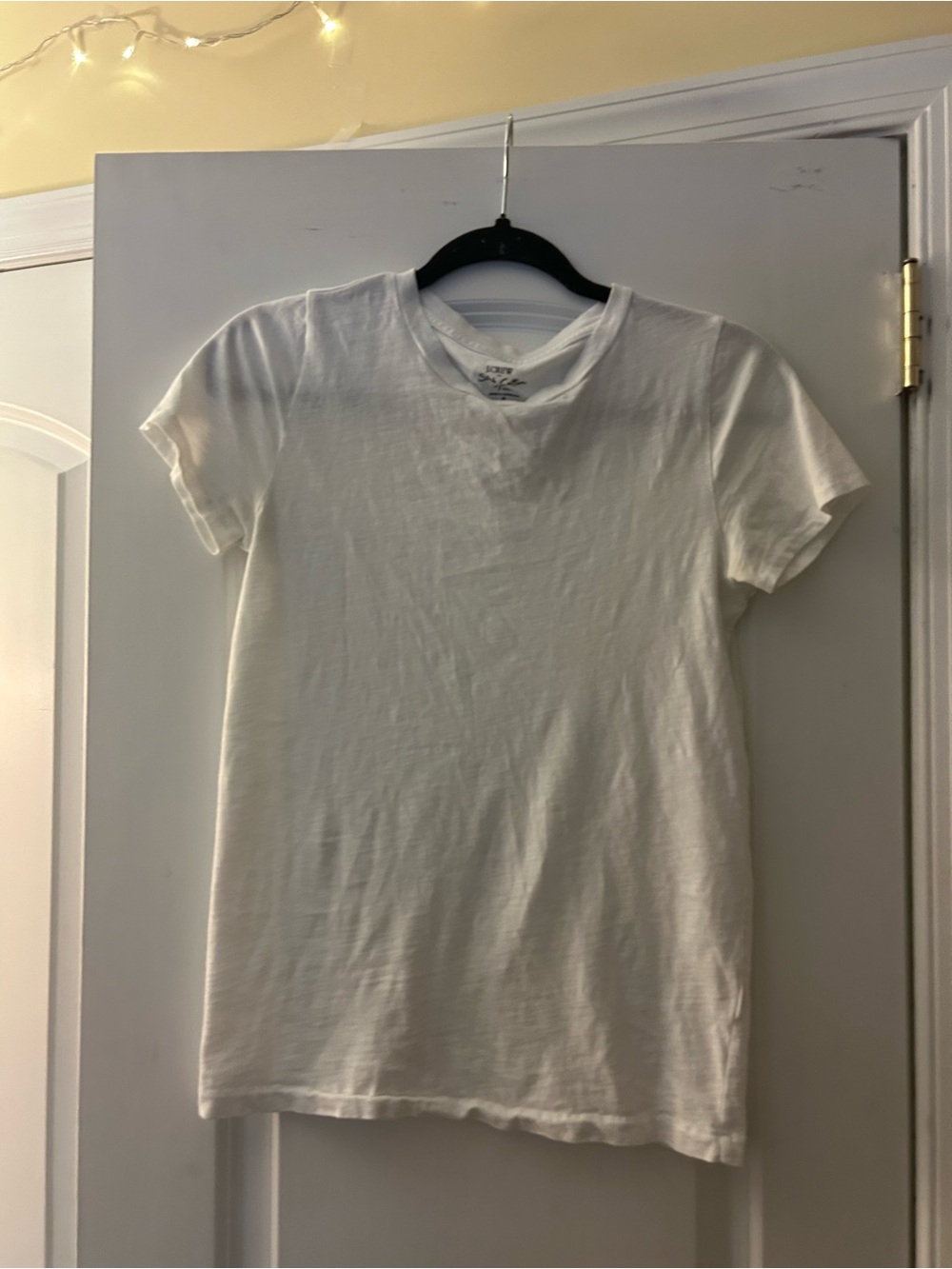J CREW Classic Women’s White Crewneck Tee